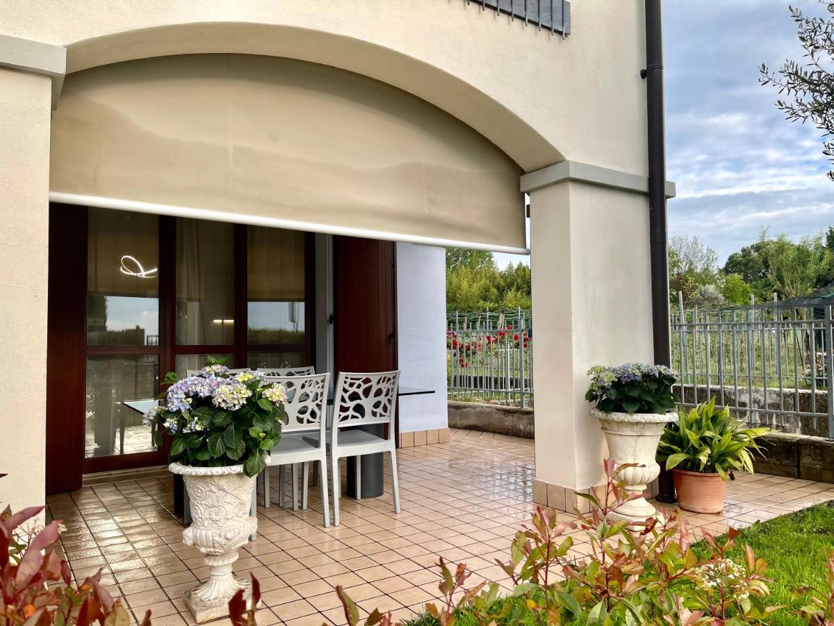 Dimora Di Charme Con Piscina E Giardino,Vicina Alla Spiaggia Sirmione Exterior foto